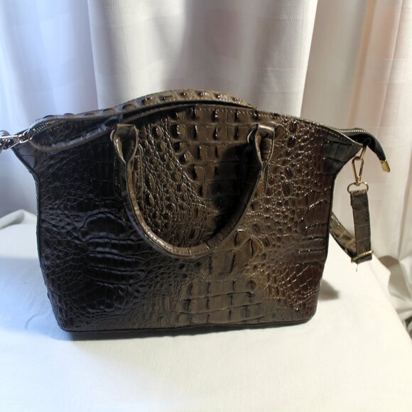Faux Crocodile Purse - Picture 3 of 7